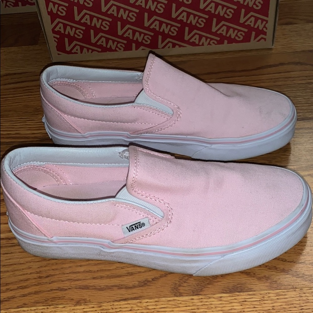 Women’s pink vans